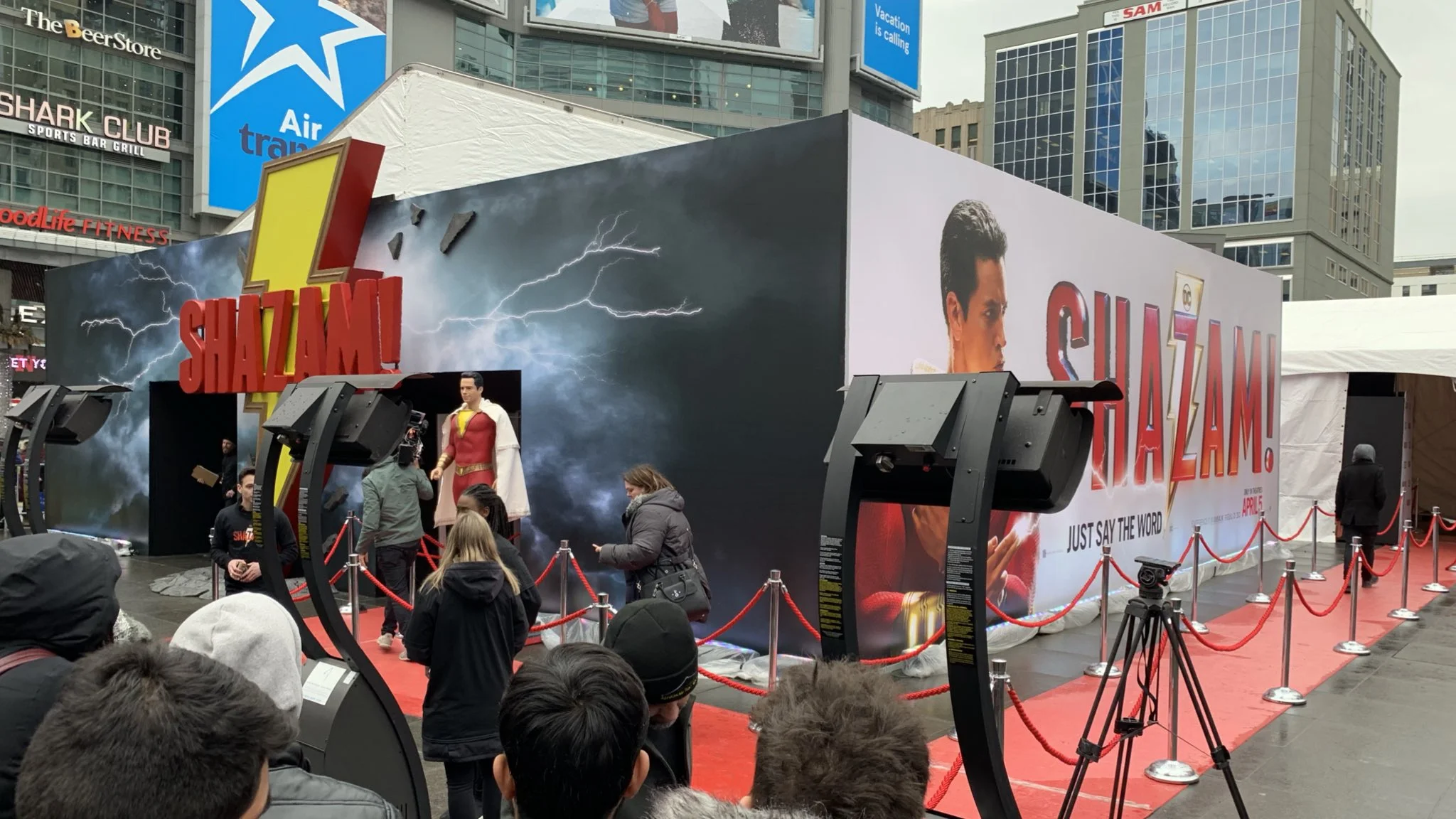 shazam!-min